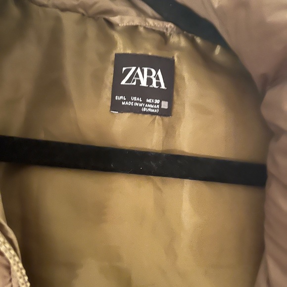 Zara Vest - Picture 3 of 7